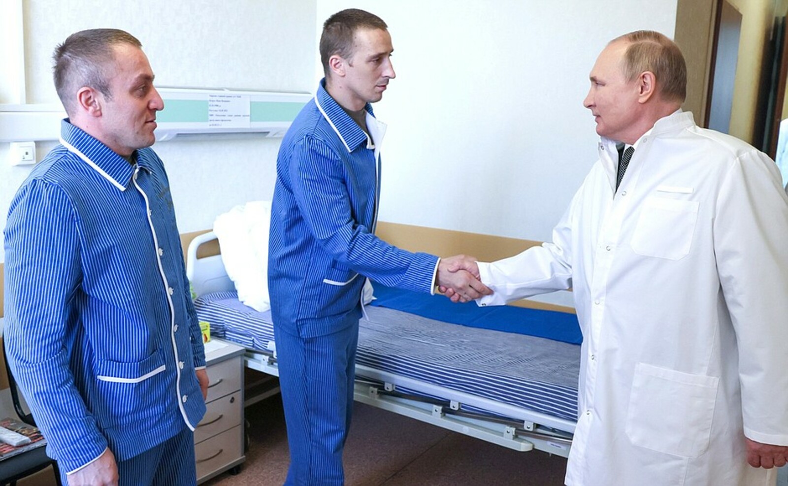 Владимир Путин встретился с раненными военнослужащими
