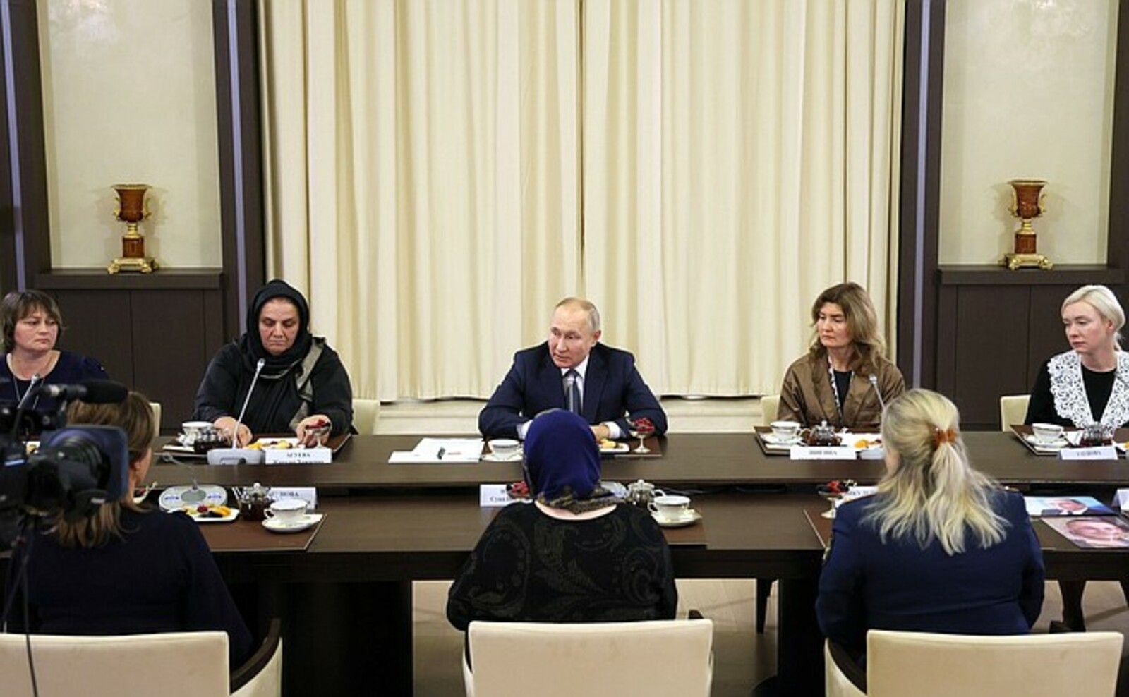 Путин встретился с матерями военнослужащих – участников СВО