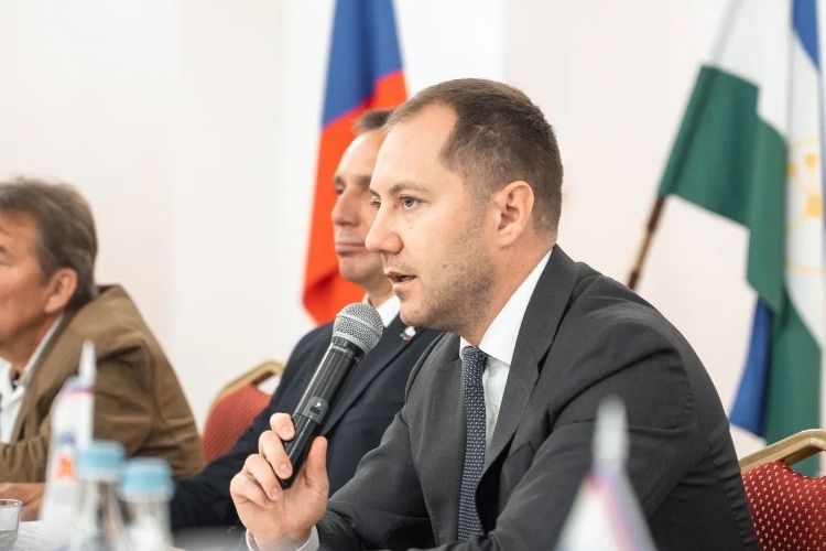 Нужно повышать престиж профессии медика