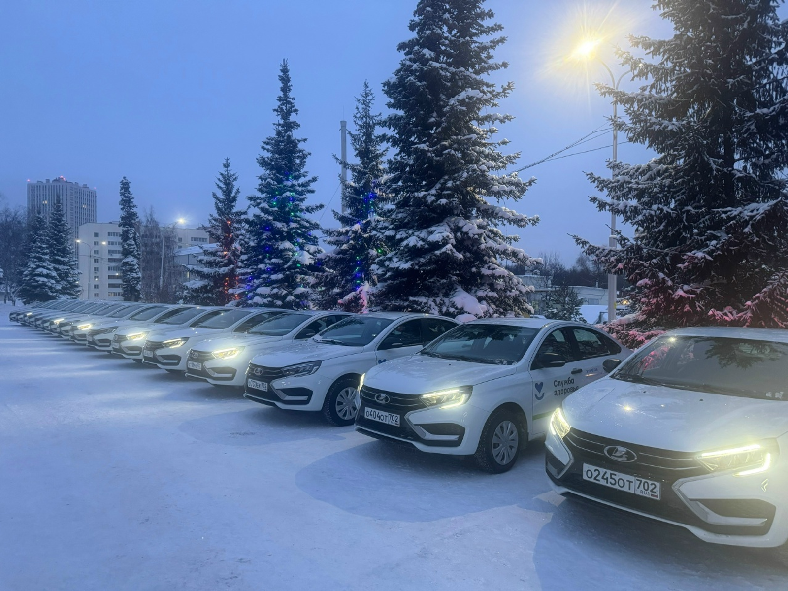 В Башкирии 14 медицинским организациям вручили солидный новогодний подарок