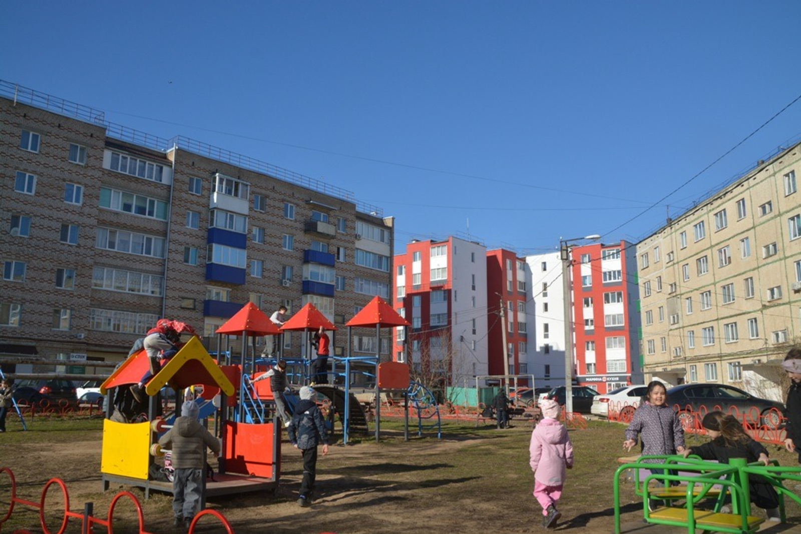 Ильдар Шарипов  Детская площадка по улице Победы в Янауле