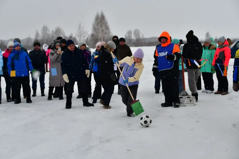 В Янауле прошел новогодний спортивный фестиваль руководителей