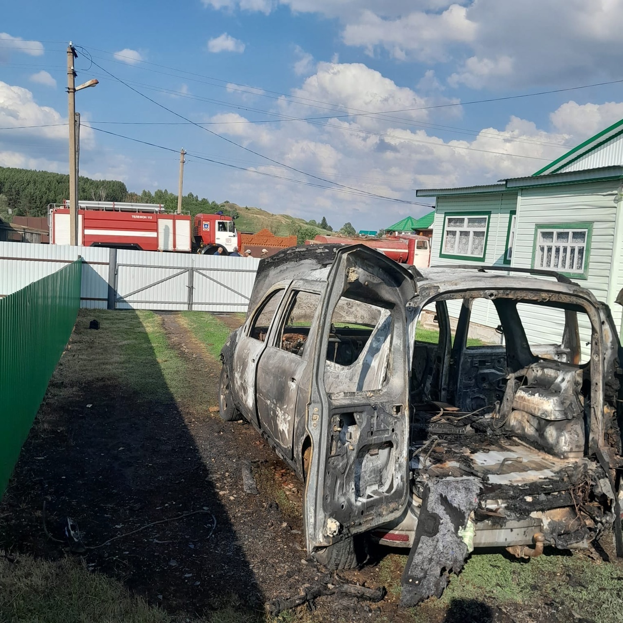 Янаульский район: в Нижнем Чате сгорел автомобиль местного жителя