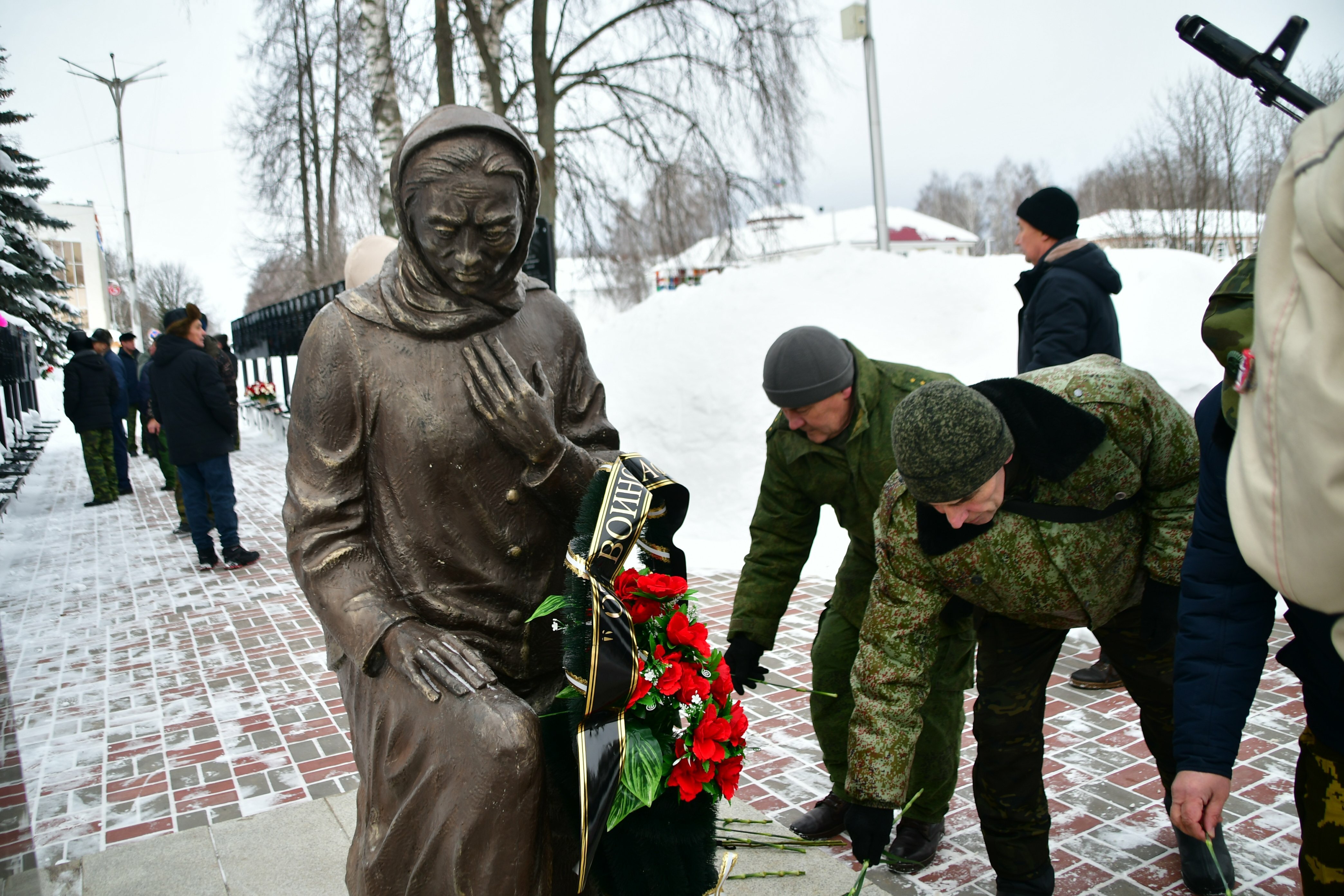 Ваш подвиг не забыт: в Янауле почтили память воинов интернационалистов