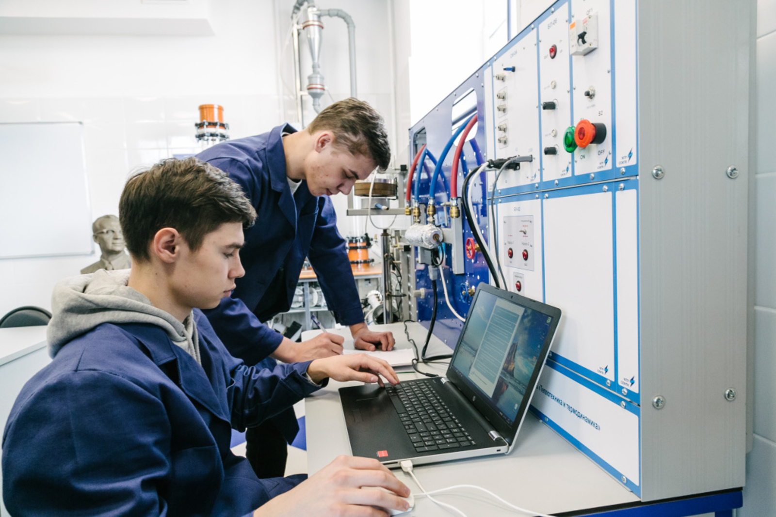 В Уфе будут готовить команды инженеров для технологического прорыва