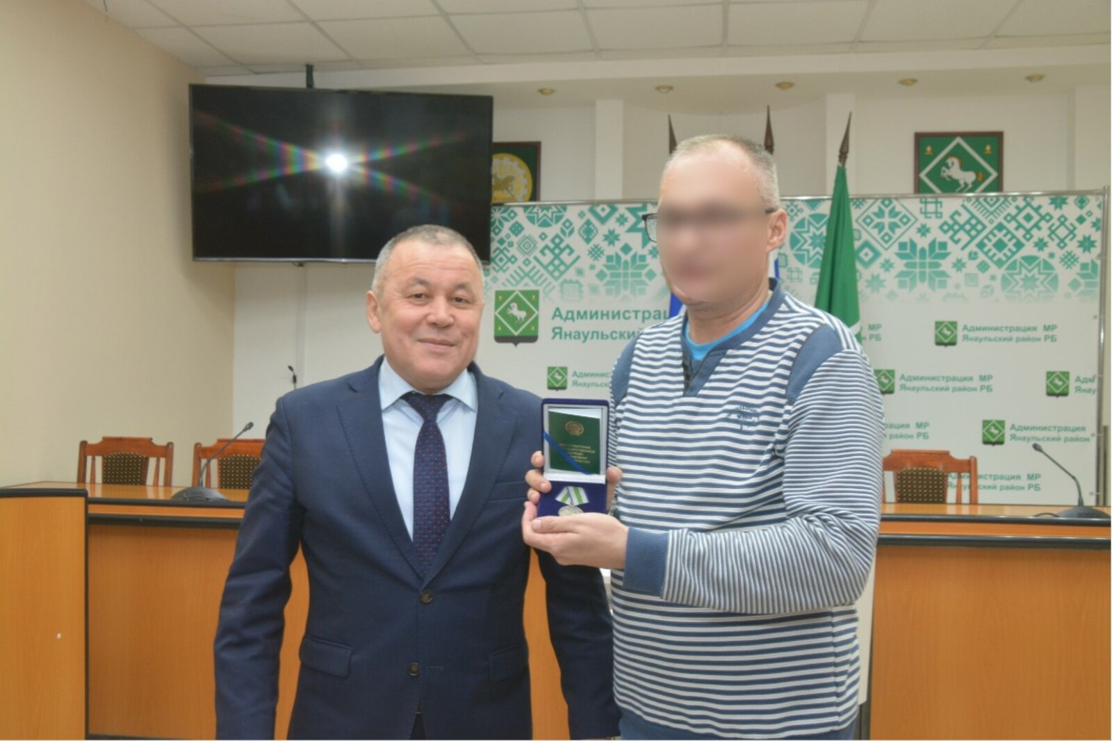 Ильдар Шарипов  Бойцу из Янаула вручили медаль Шаймуратова