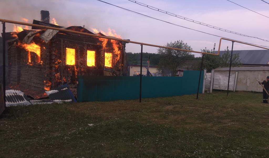 В Башкирии сгорело три дома в одном селе