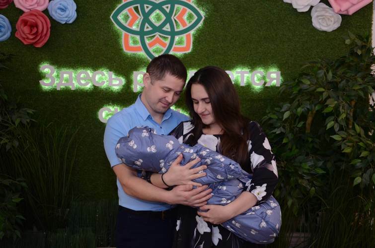 В Янауле зарегистрирован первый малыш, рожденный в 2022 году