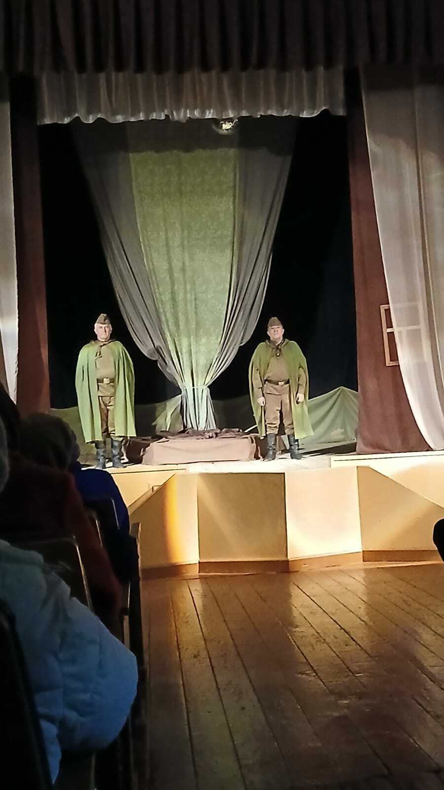 И вновь премьера – первый взгляд на новый спектакль