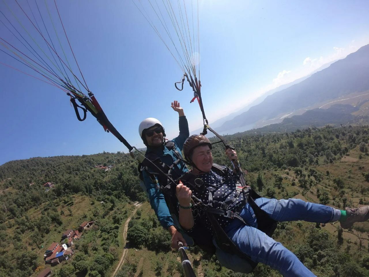 В краю гор и заснеженных вершин