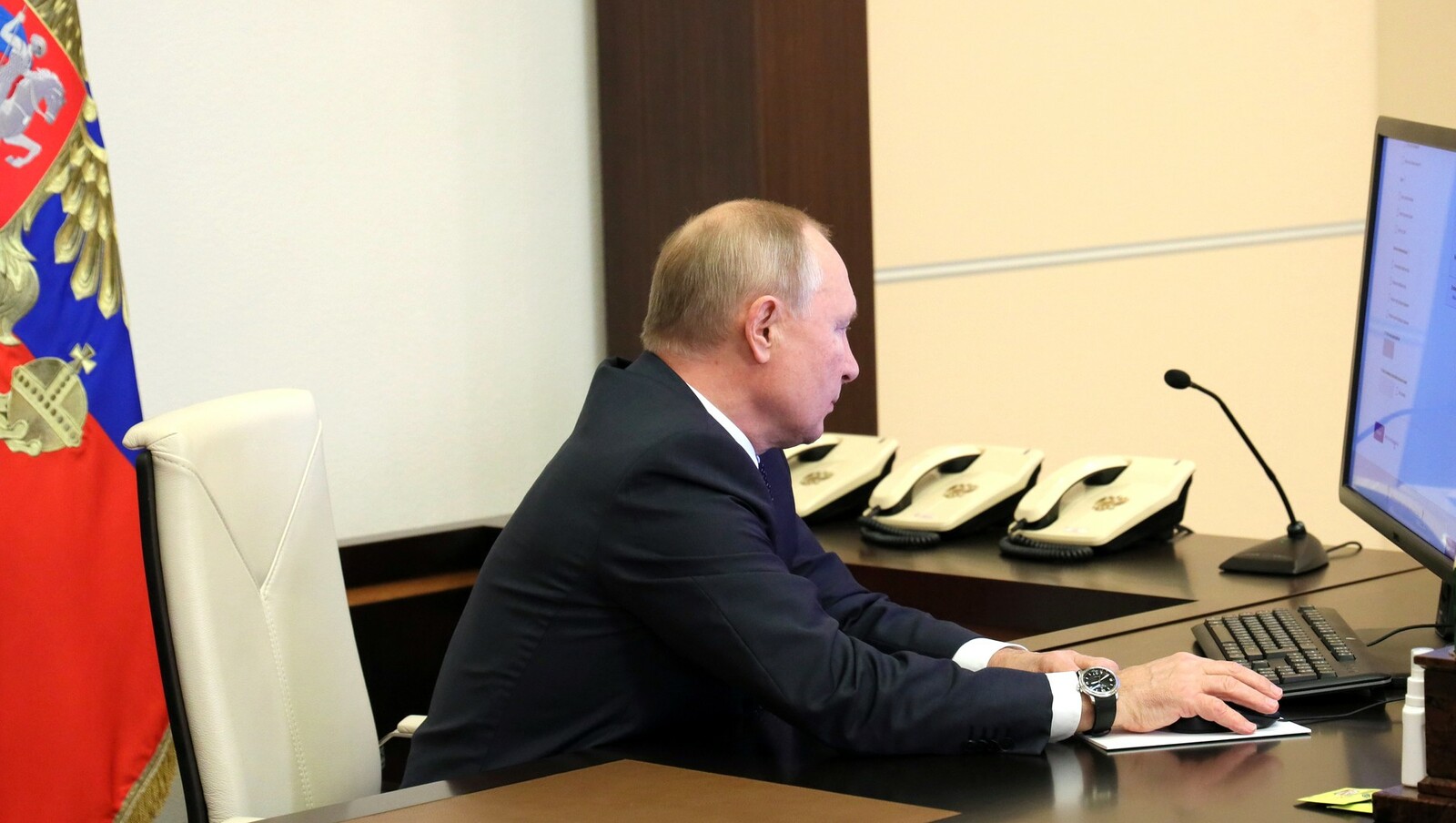 Владимир Путин принял участие во Всероссийской переписи населения