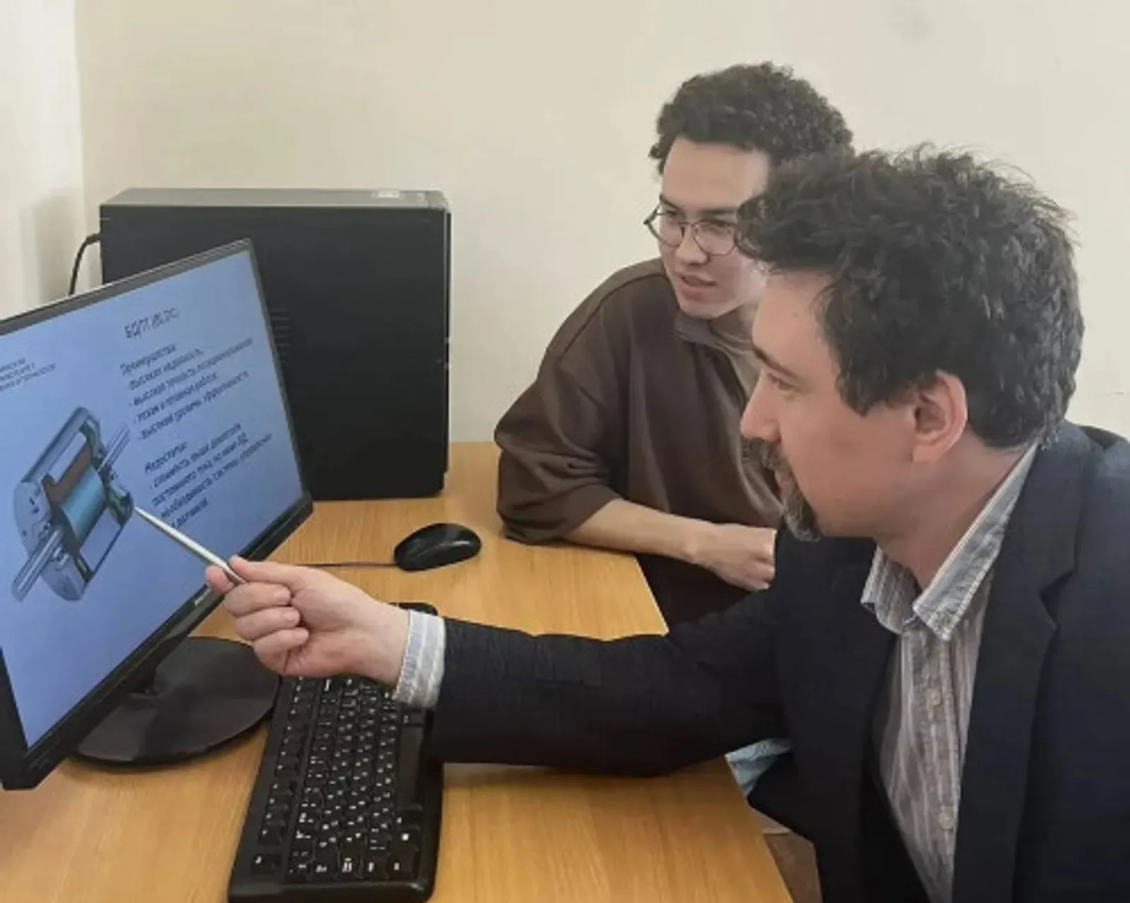 пресс-служба правительства Башкирии Студент УУНиТ разработал электропривод для реабилитации раненых бойцов