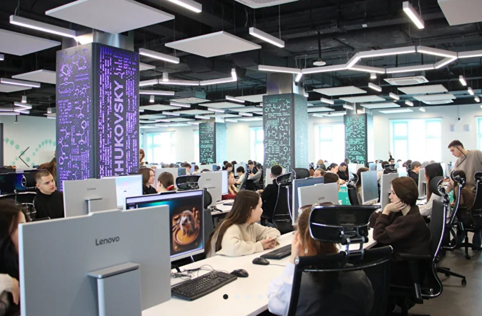 сайт Евразийского НОЦ Башкортостана. В Геномном центре Межвузовского кампуса прошла лекция по ИИ