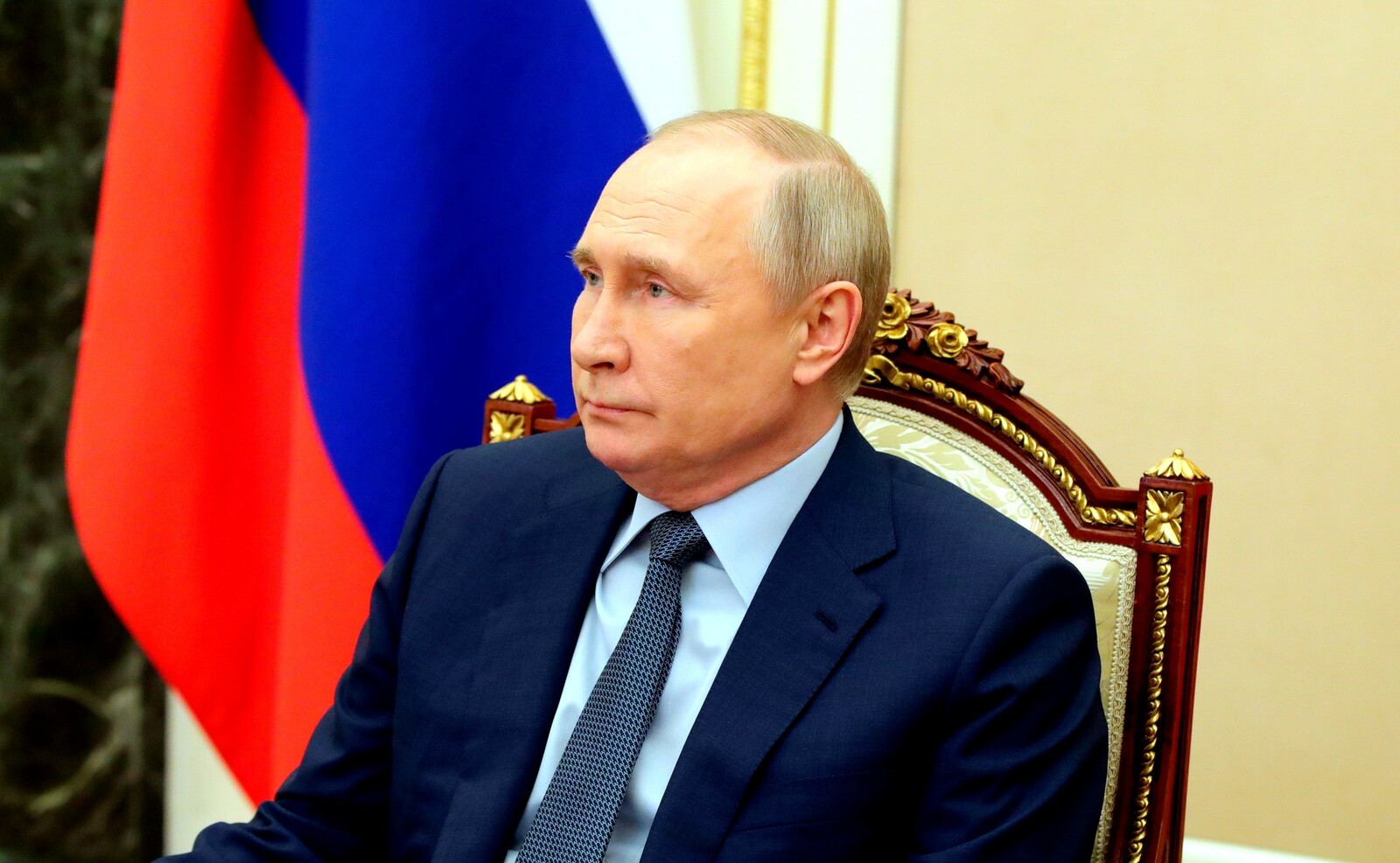 Путин провел телефонный разговор  с Председателем Европейского совета Мишелем