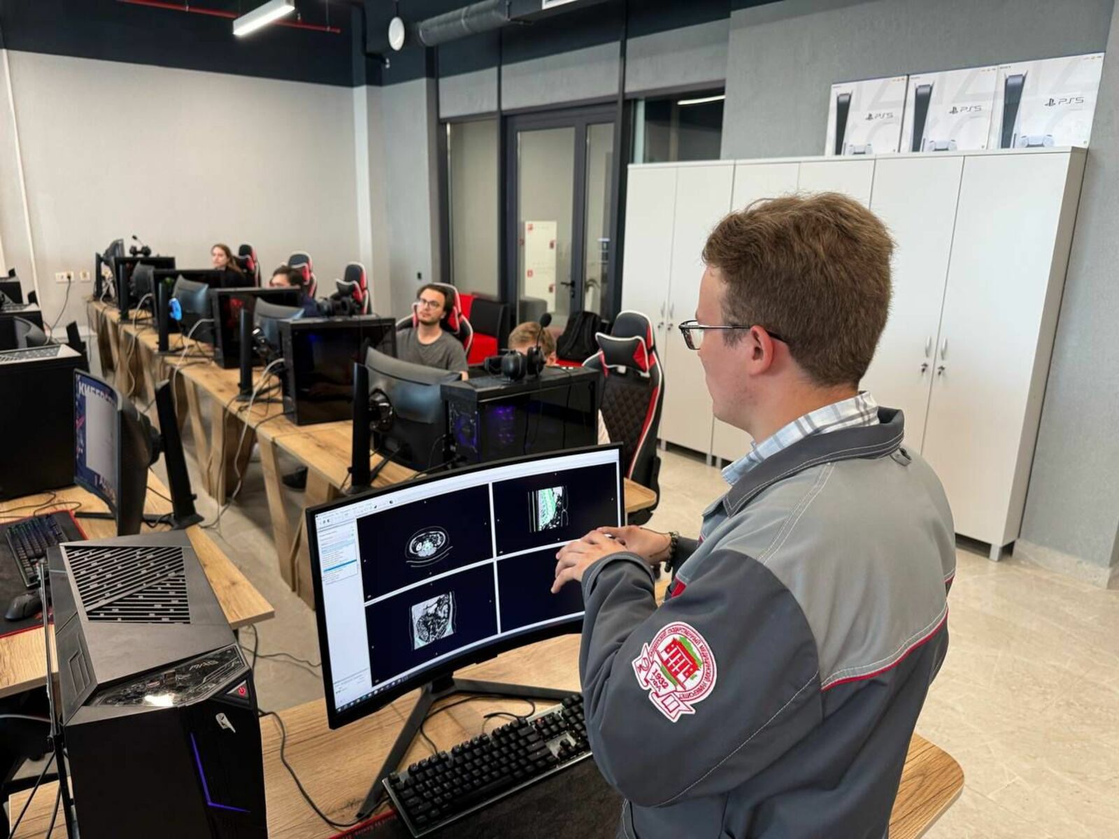 В Уфе ученые обсудили безопасное применение ИИ в образовании и медицине