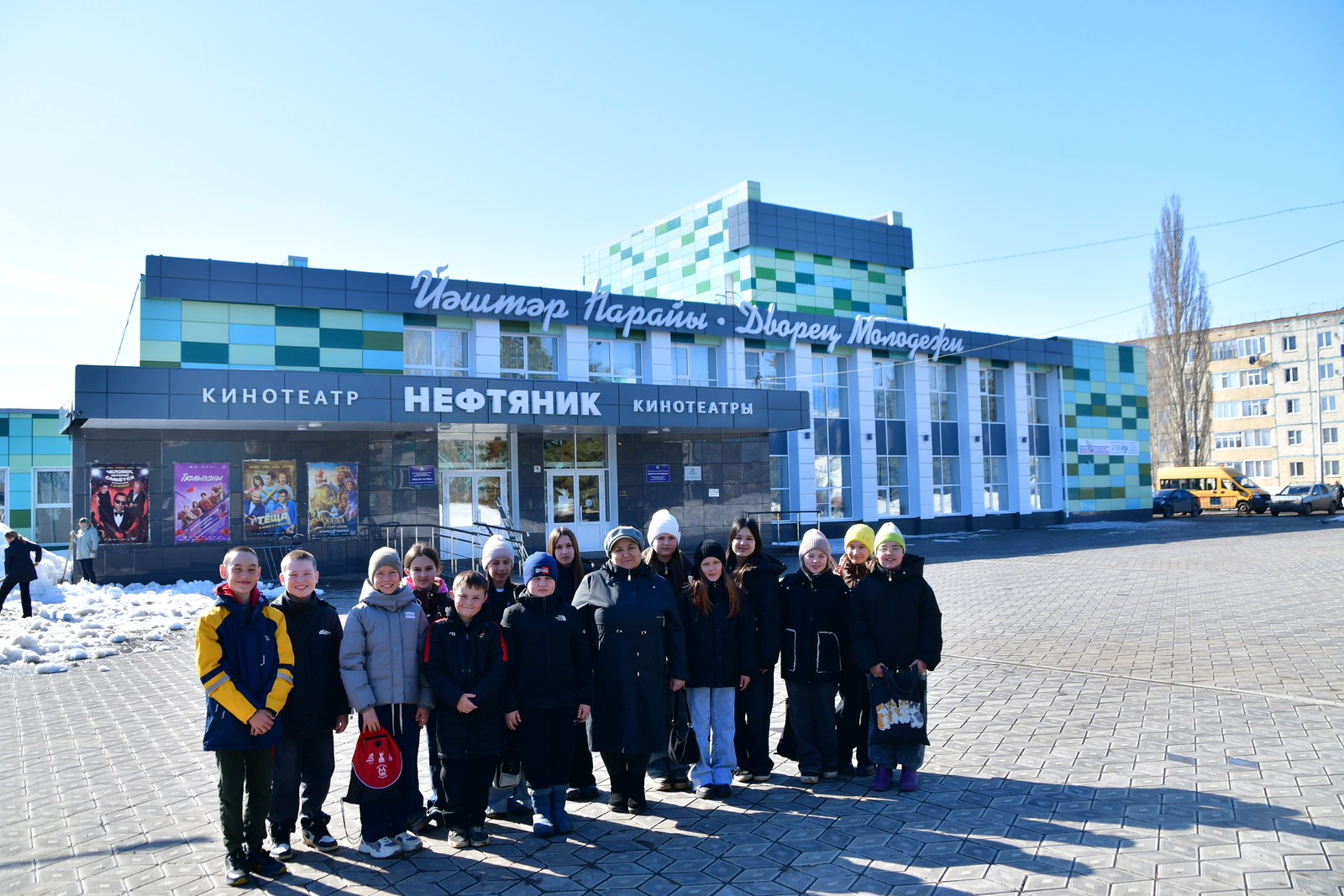 Школьники отдыхают в лагерях дневного пребывания