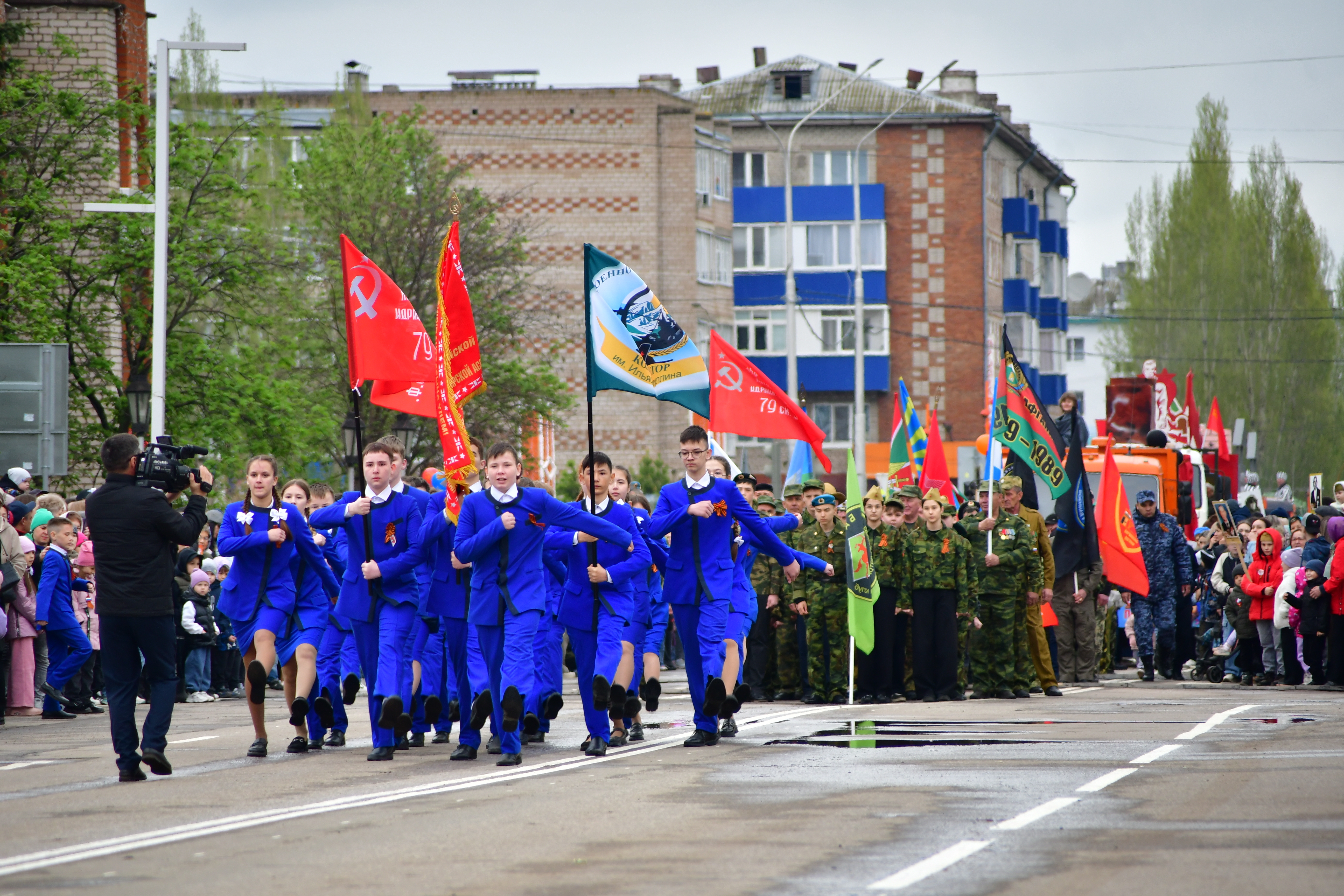 В Янауле празднуют 80-летие Великой Победы