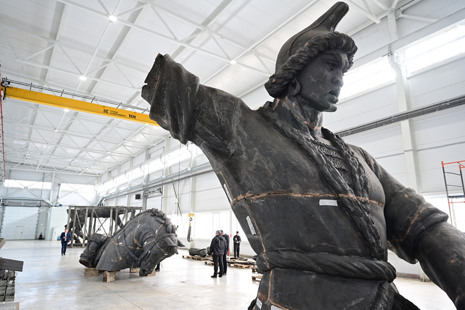 Азат Мухамедьянов пресс-служба главы Башкирии Глава Башкирии рассказал о состоянии памятника Салавату Юлаеву