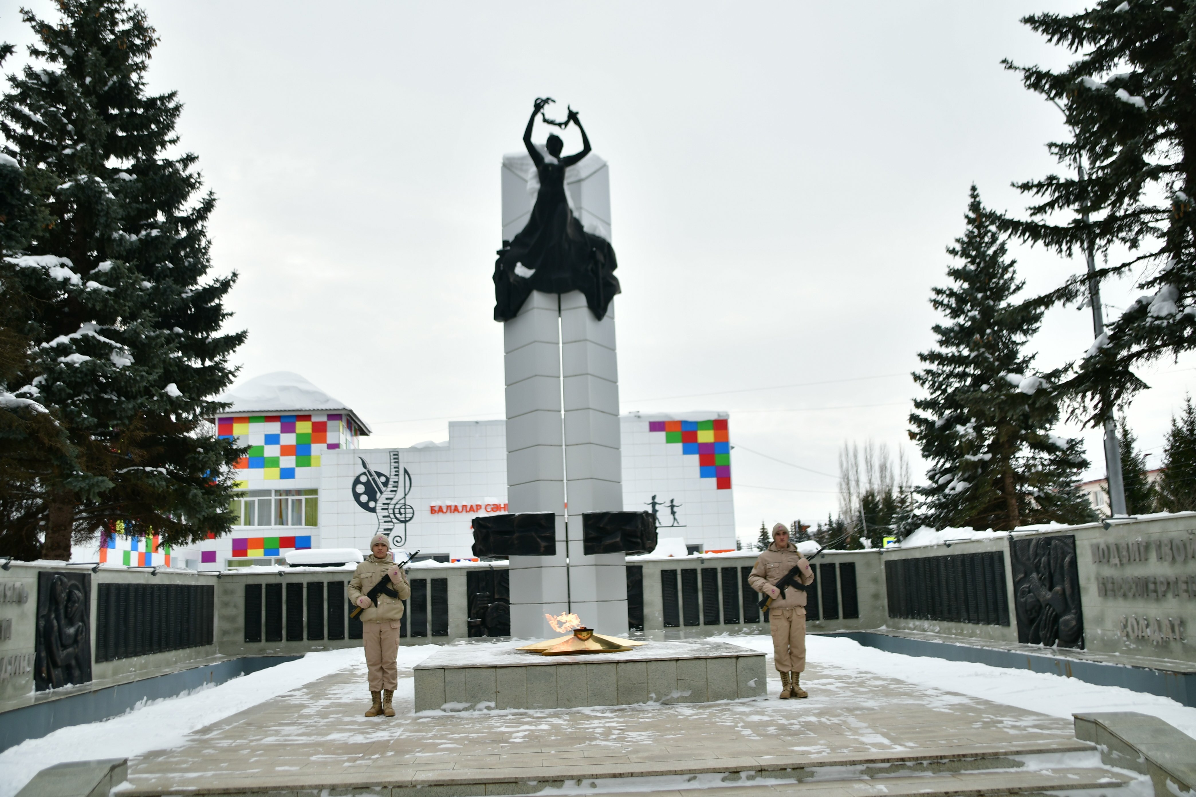 Ваш подвиг не забыт: в Янауле почтили память воинов интернационалистов