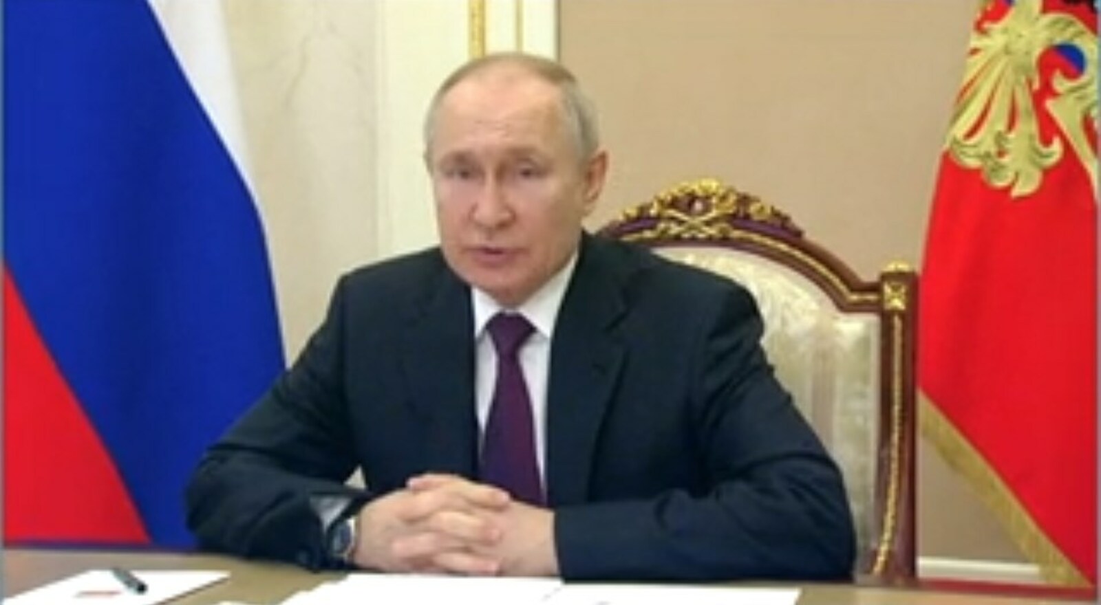 Владимиру Путину доверяют четверо из пятерых россиян