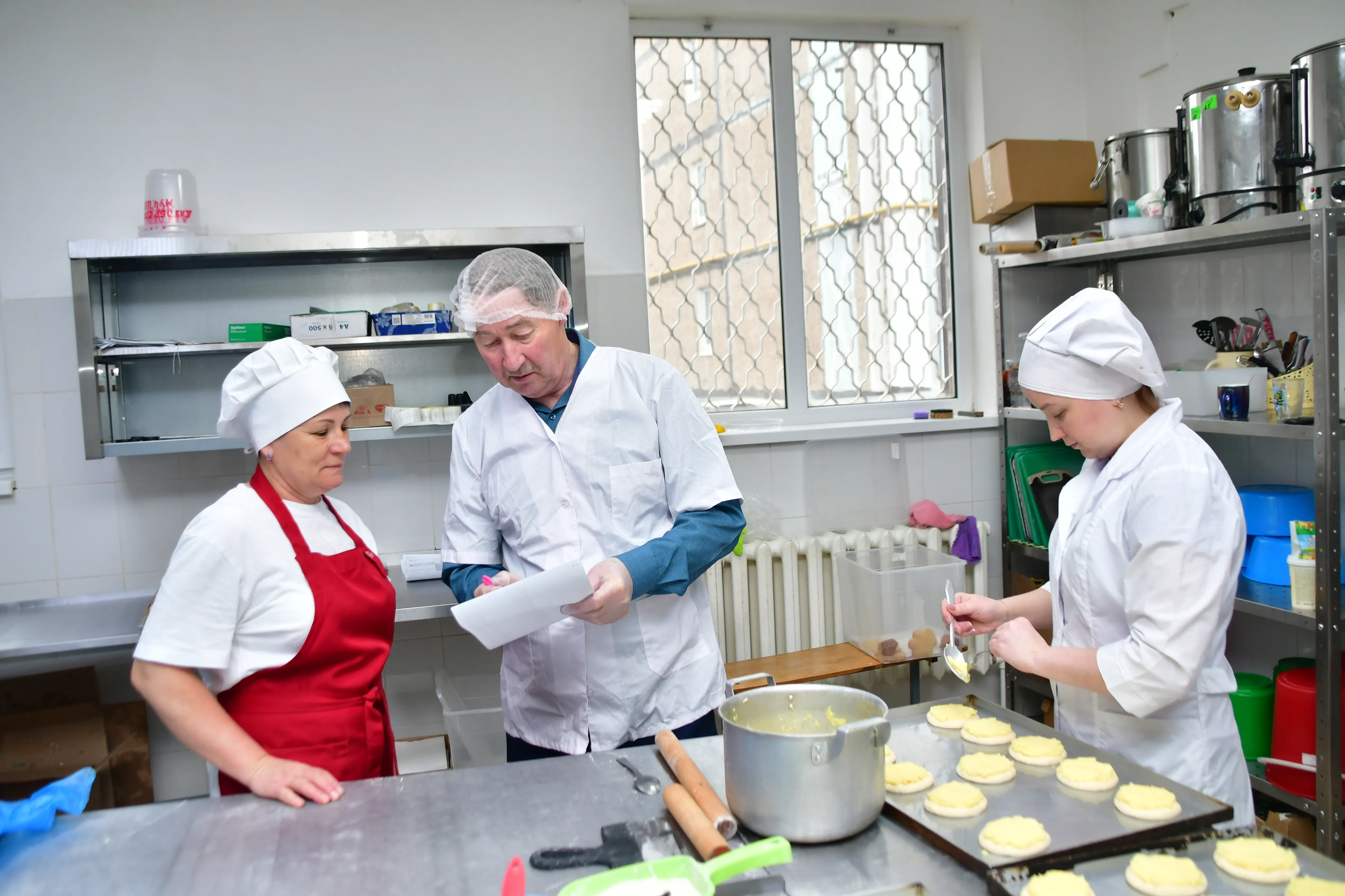 Инженер, который охраняет труд