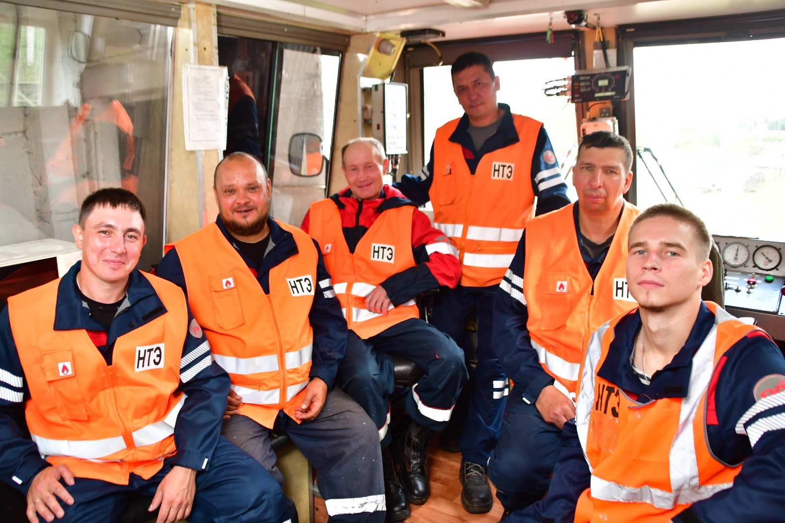 Рустам Сангов  Коллектив Ижевской дистанции электроснабжения контактной сети станции Янаул