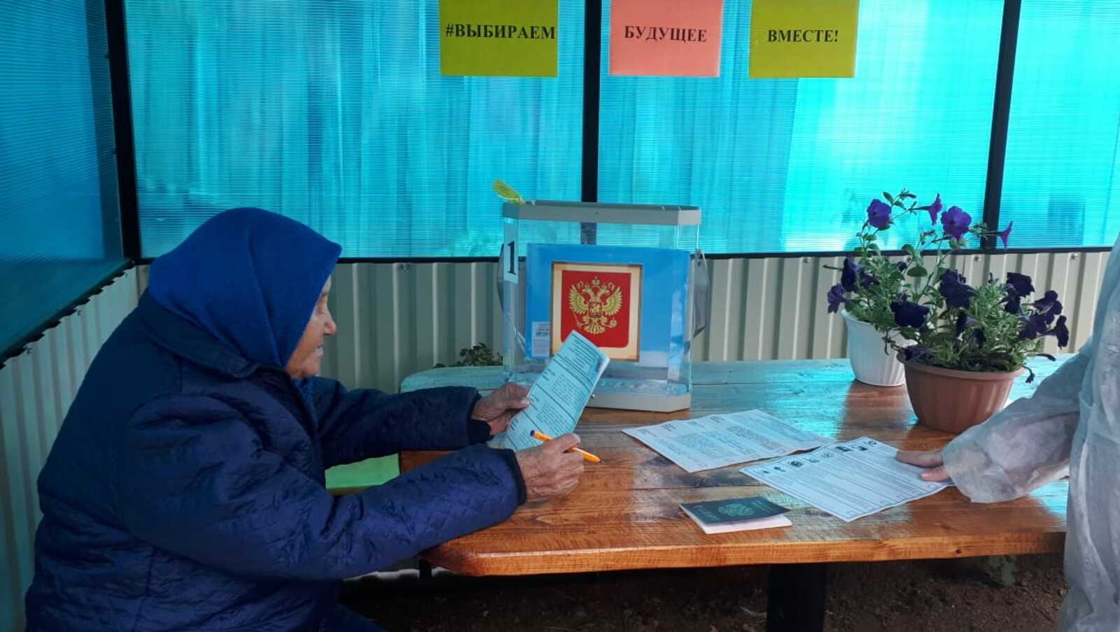 Выборы-2021 в Янаульском районе: голосуют и стар, и млад