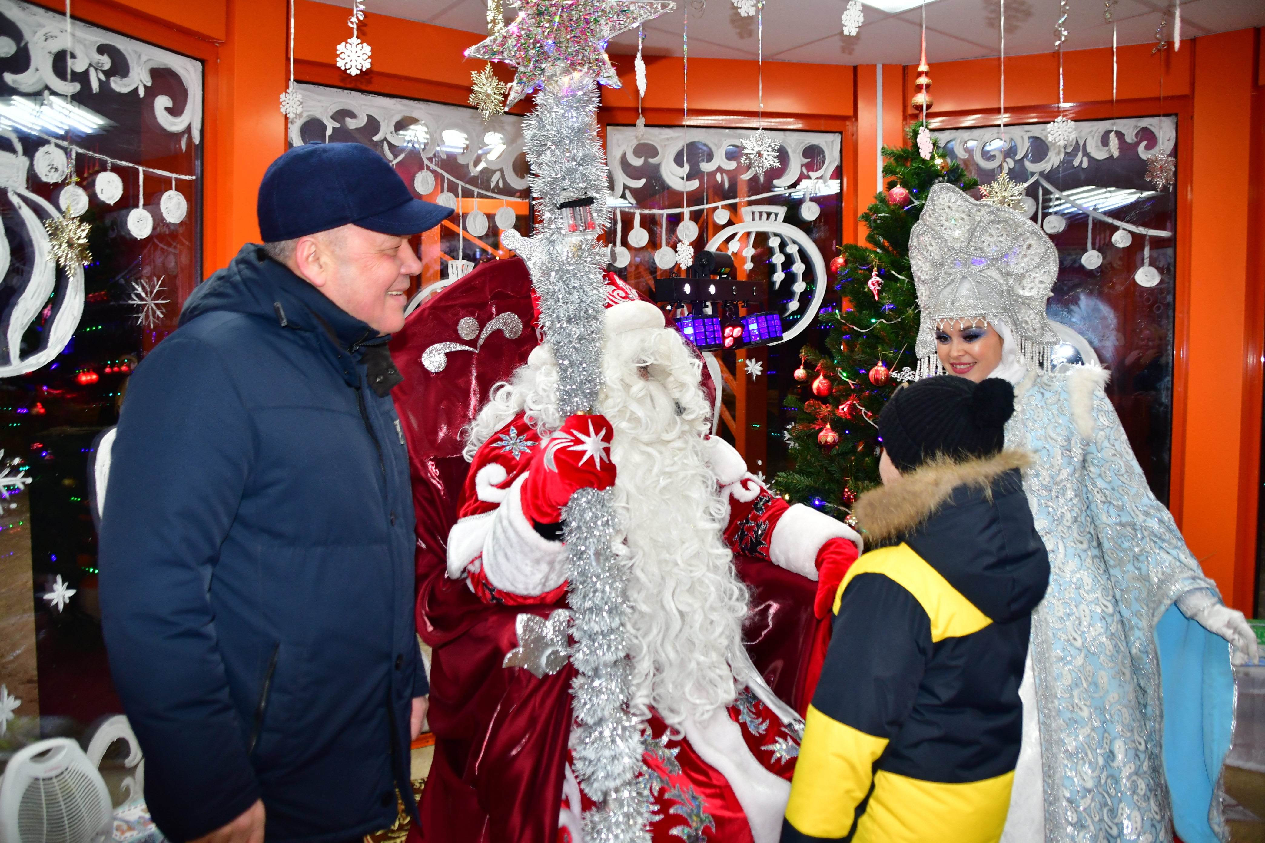 В Янауле открылась резиденция Деда Мороза