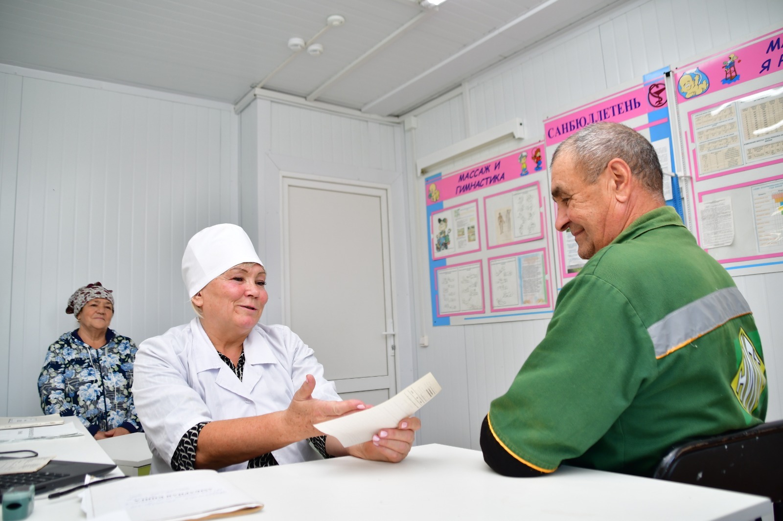 Из воспитателя  – в медработники