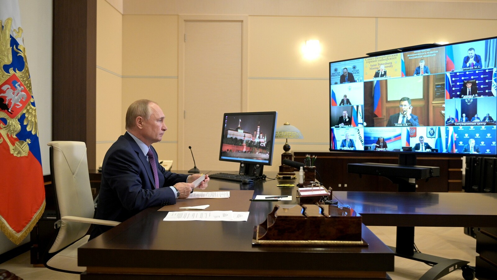 Владимир Путин провел совещание по вопросам энергетики
