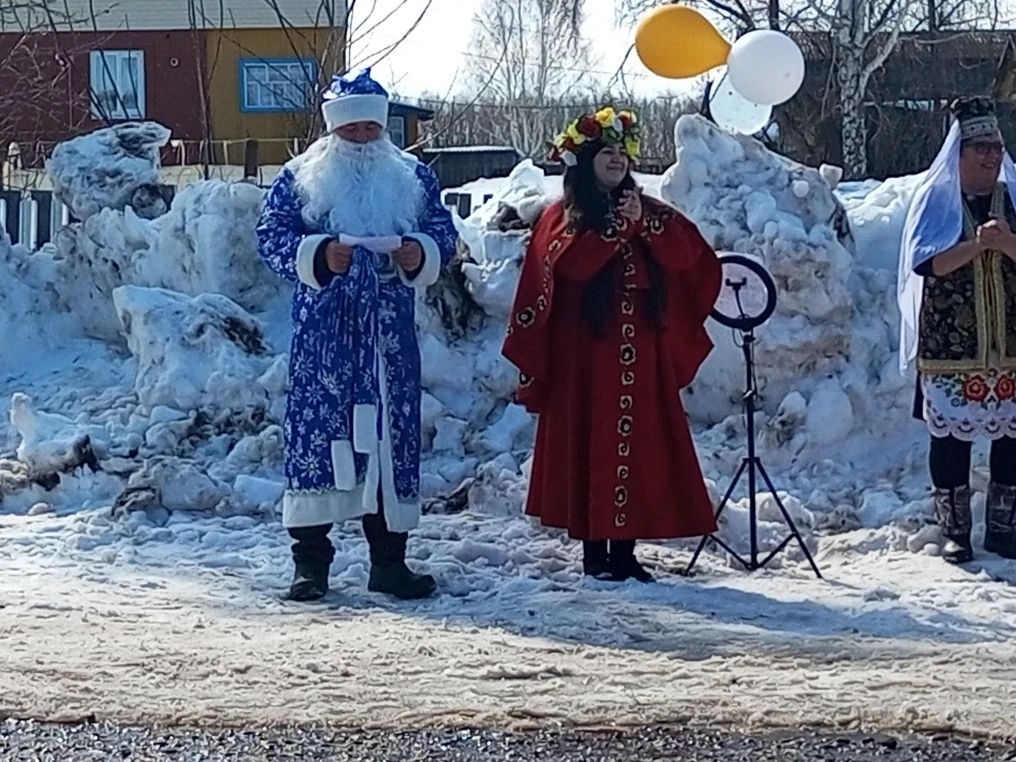 Дед Мороз задержался в Янаульском Нижнем Чате