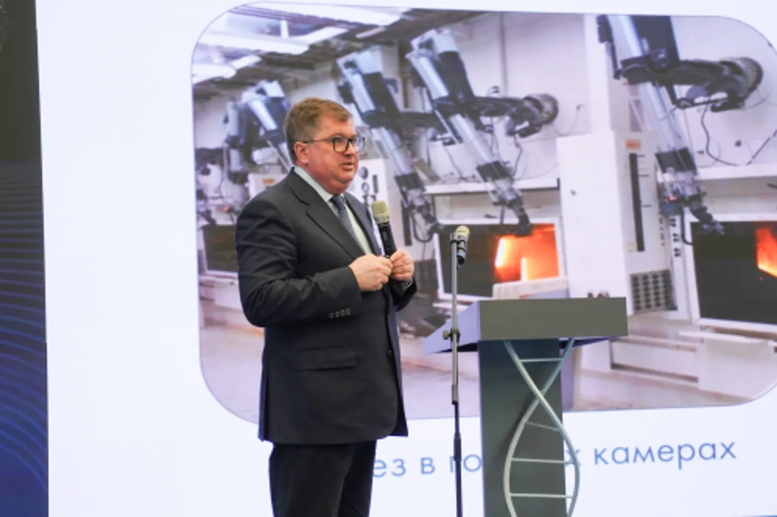 Вице-президент РАН выступил в кампусе с лекцией о ядерной энергетике