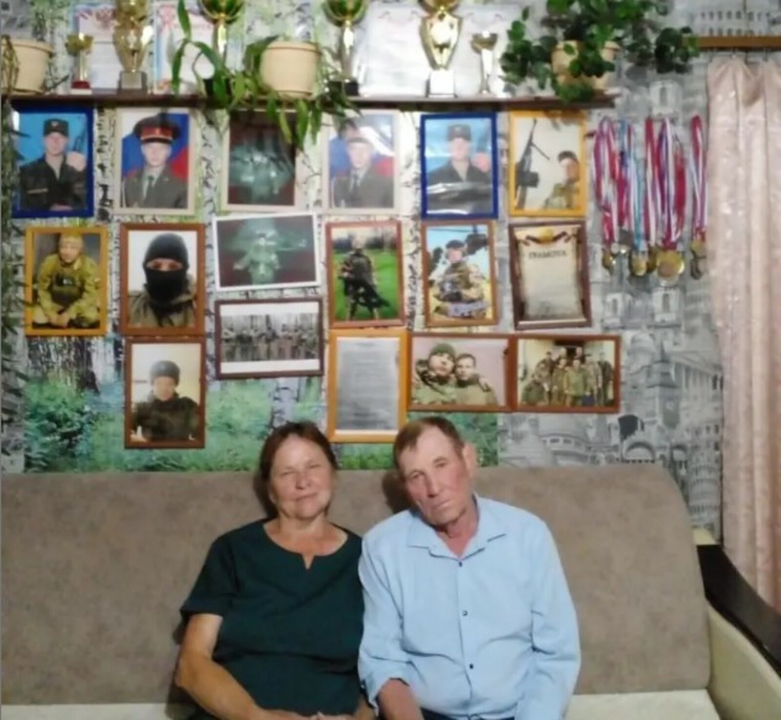 соцсети  Виктор и Наташа Саляховы из Янаульского района воспитали четырех сыновей-участников СВО