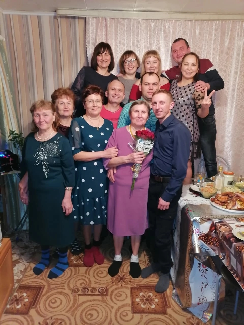 Внуки ее обожают, дети ею гордятся