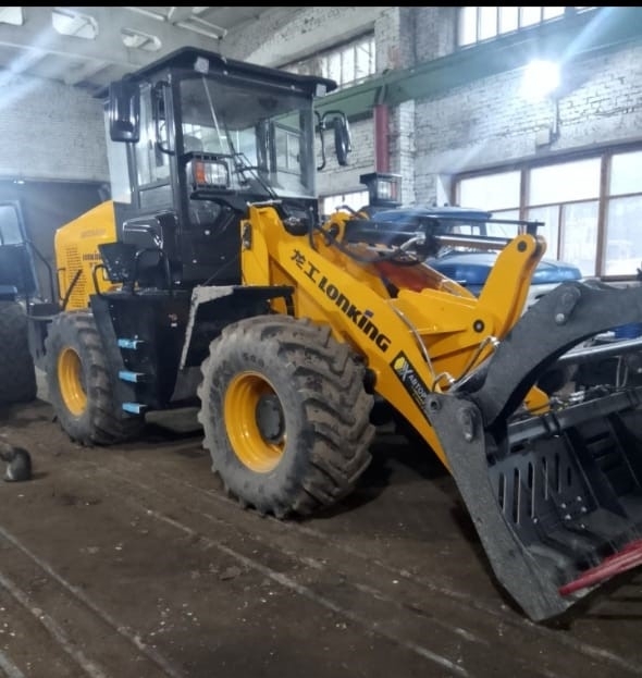 Комбайн, трактор, погрузчик