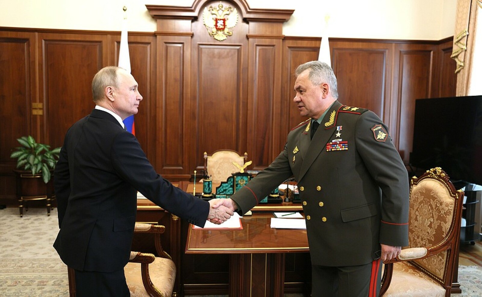 Владимир Путин встретился с Сергеем Шойгу
