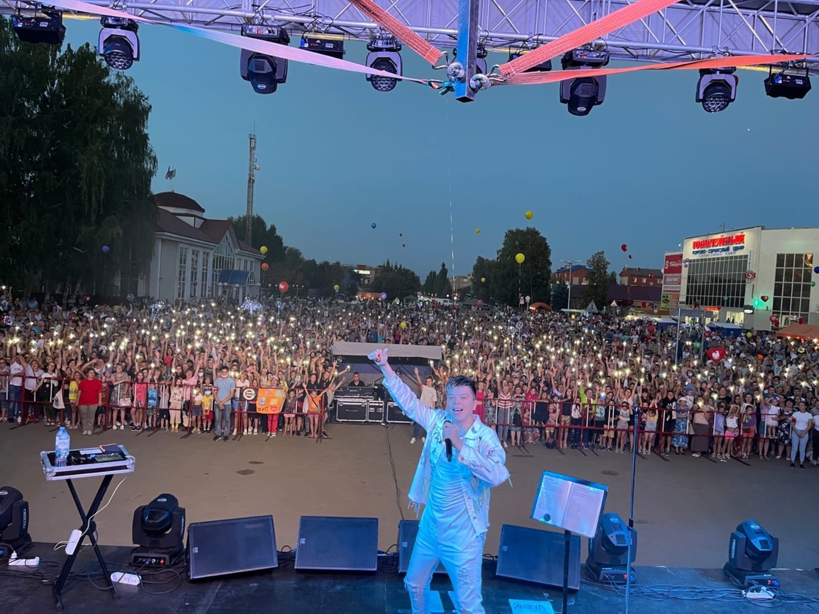 Элвин Грей и его команда дали мощный концерт в Янауле