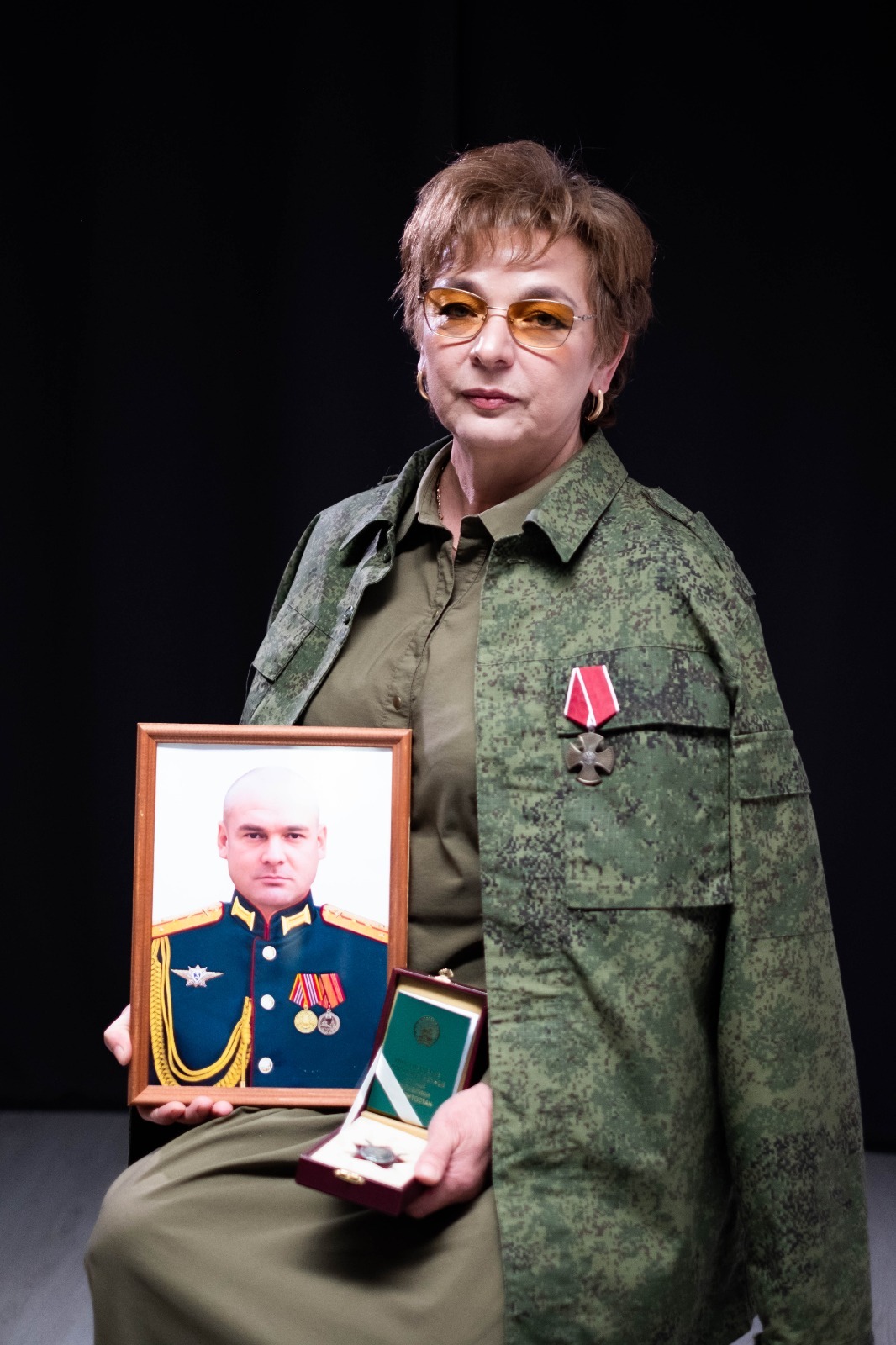 Портреты еще 14 янаульских женщин пополнили Всероссийский фотопроект «Жена Героя. Мать Героя»