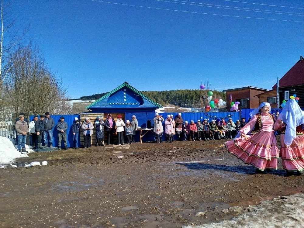 Дед Мороз задержался в Янаульском Нижнем Чате