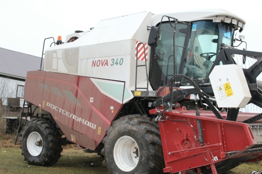 Комбайн, трактор, погрузчик