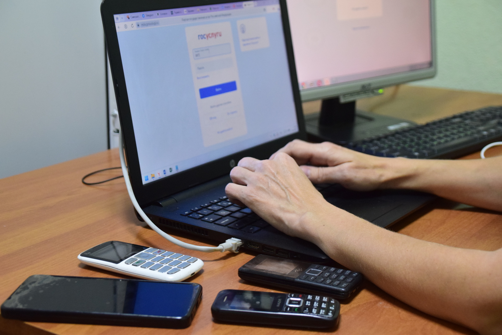 Житель Башкирии лишился почти миллиона рублей из-за мошенников