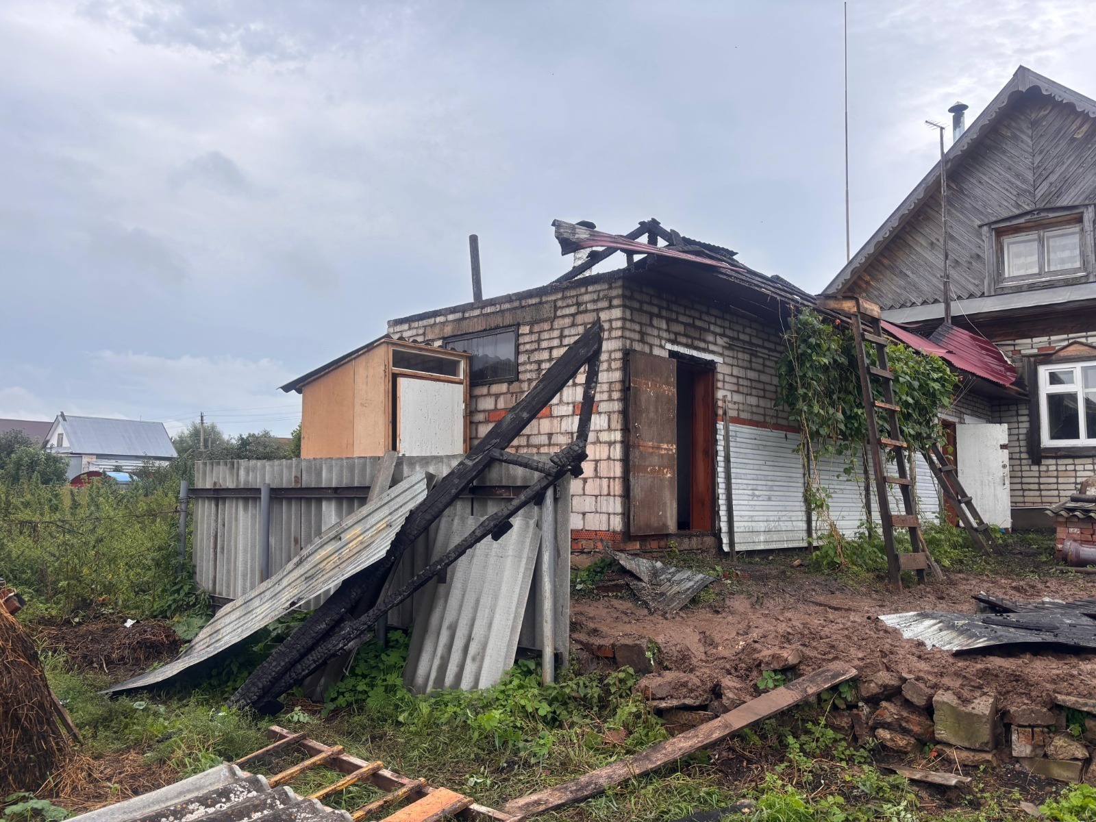 Последствия пожара в Новой Орье