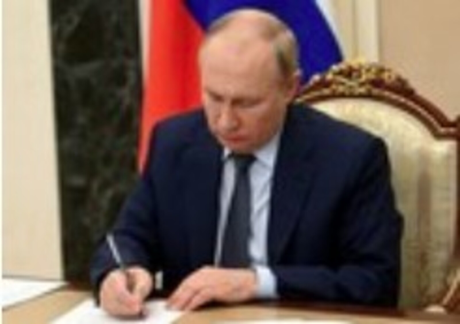 Владимир Путин подписал указ об упрощенном приеме в гражданство