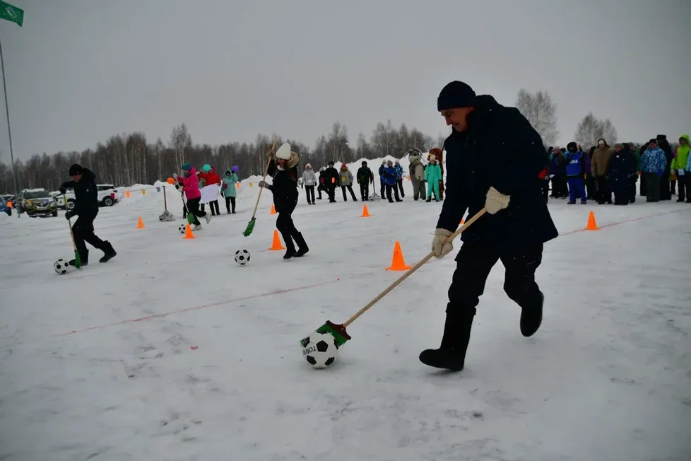В Янауле прошел новогодний спортивный фестиваль руководителей