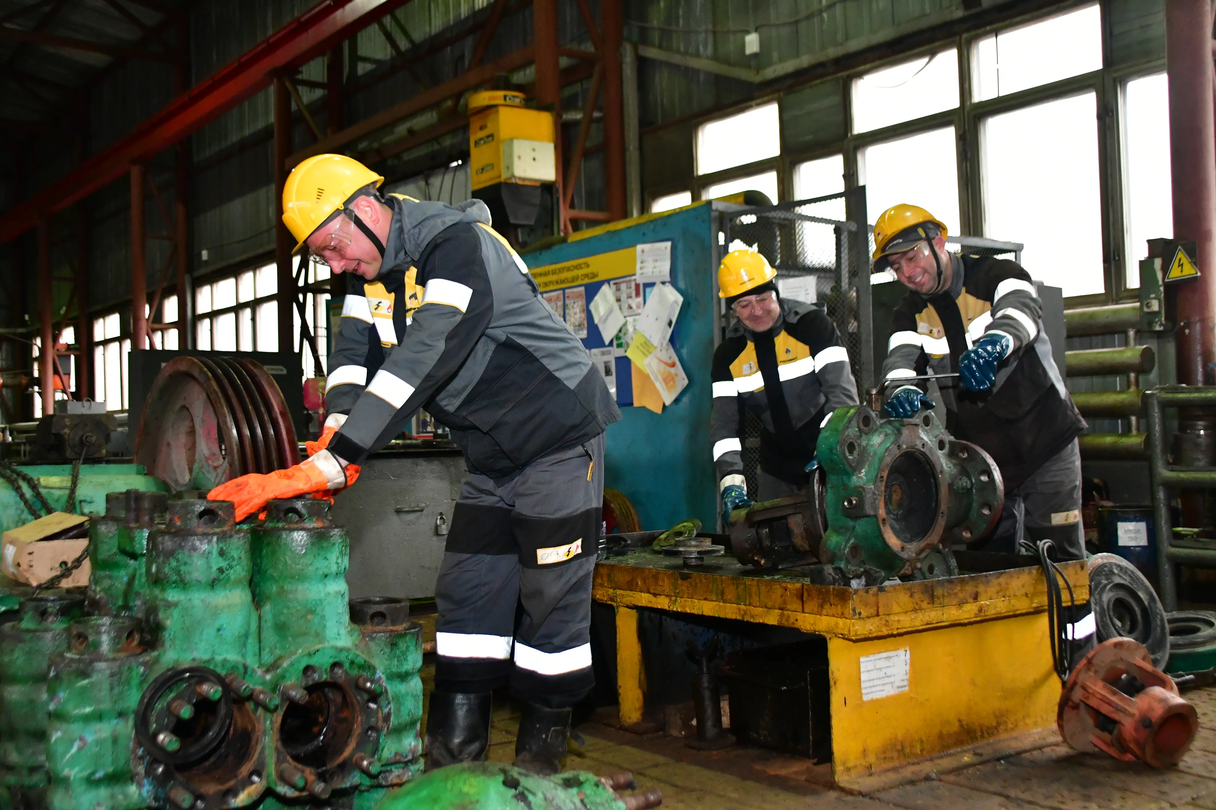 Они починят все!