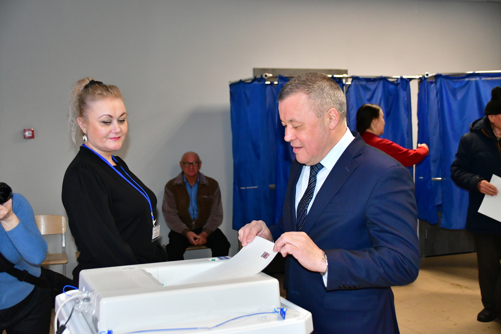 Глава администрации Янаульского района проголосовал на выборах Президента России