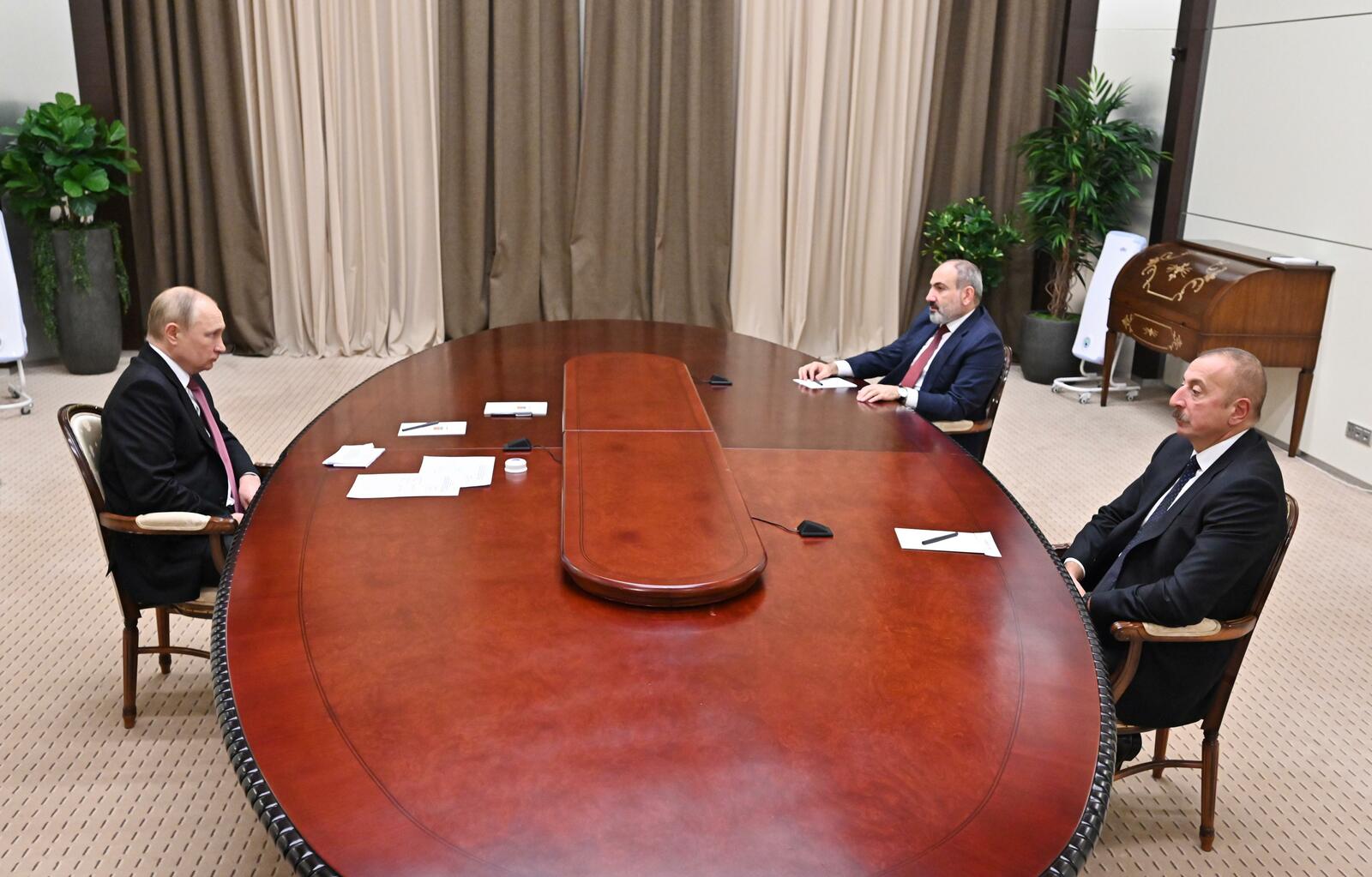 Переговоры Путина с лидерами Армении и Азербайджана