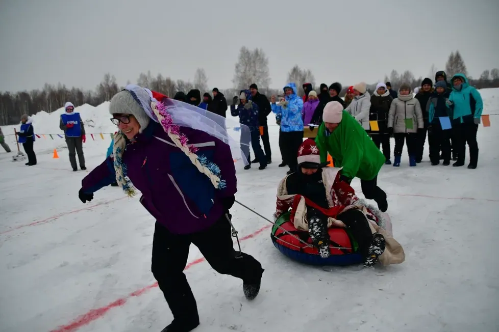В Янауле прошел новогодний спортивный фестиваль руководителей