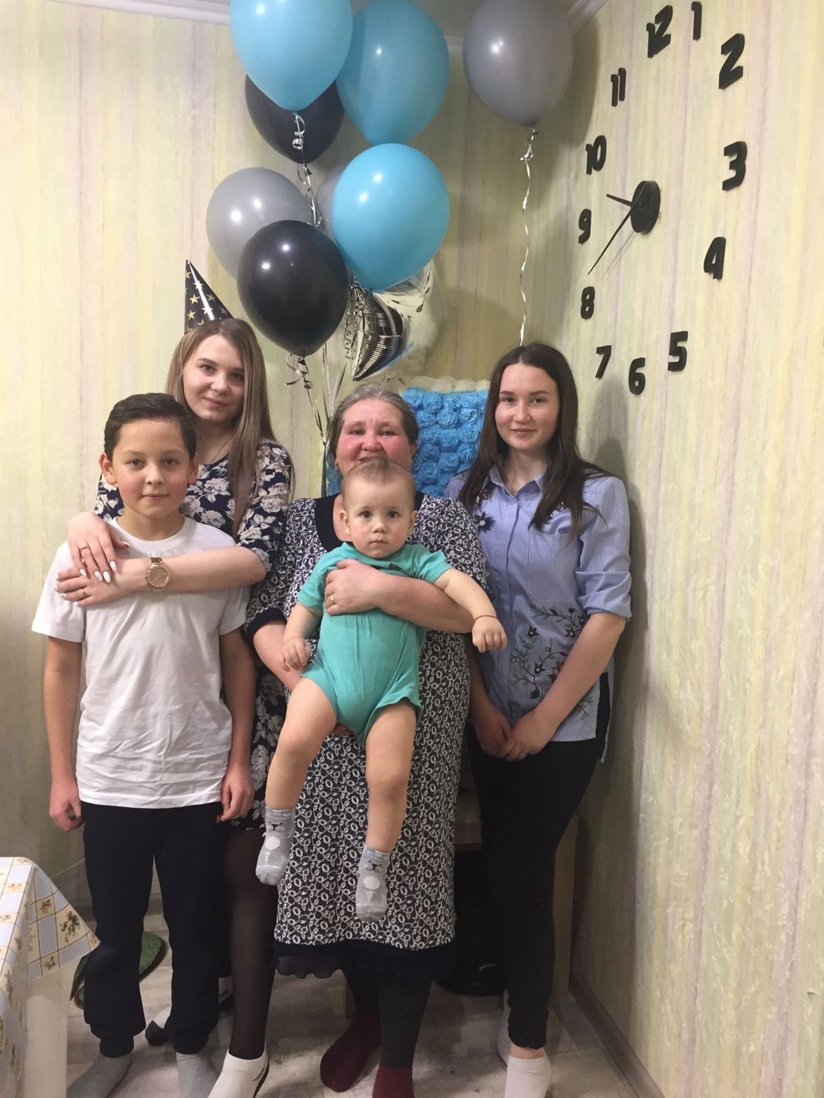 Мамочка, нам хочется благодарить тебя бесконечно