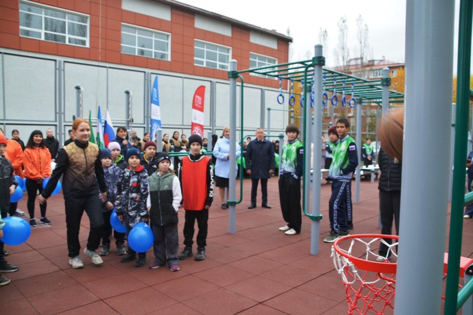 Ильдар Шарипов  В Янауле сегодня открыли «площадку ГТО»